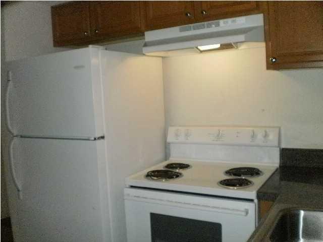 FINISTERRA CONDO - Residential Lease