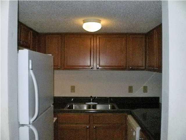 FINISTERRA CONDO - Residential Lease