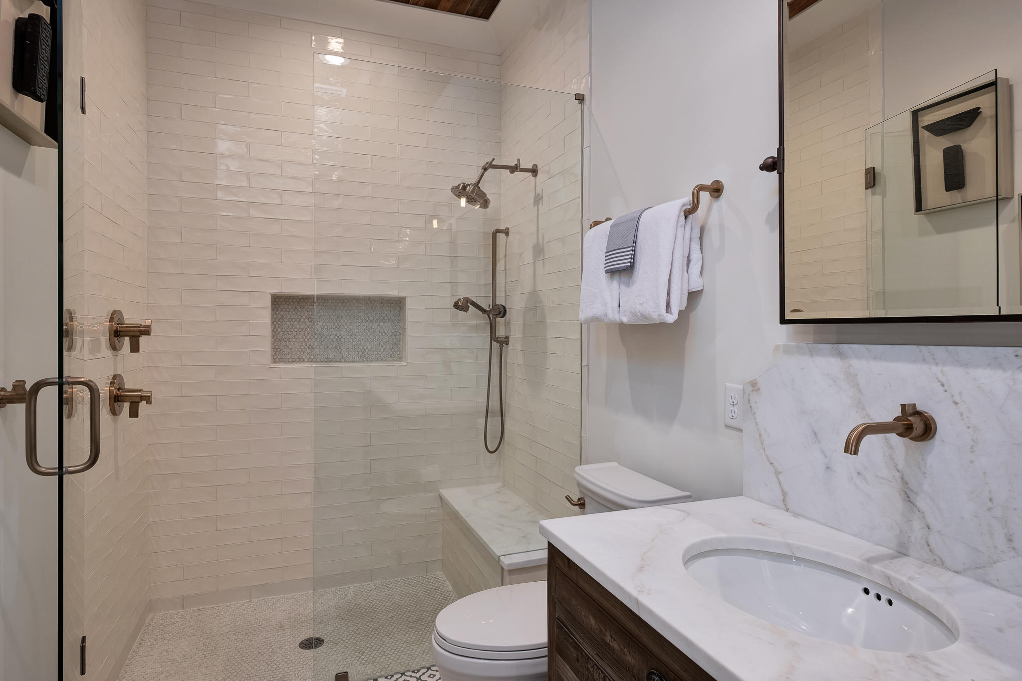 LAKE SHORE ESTATES - Residential