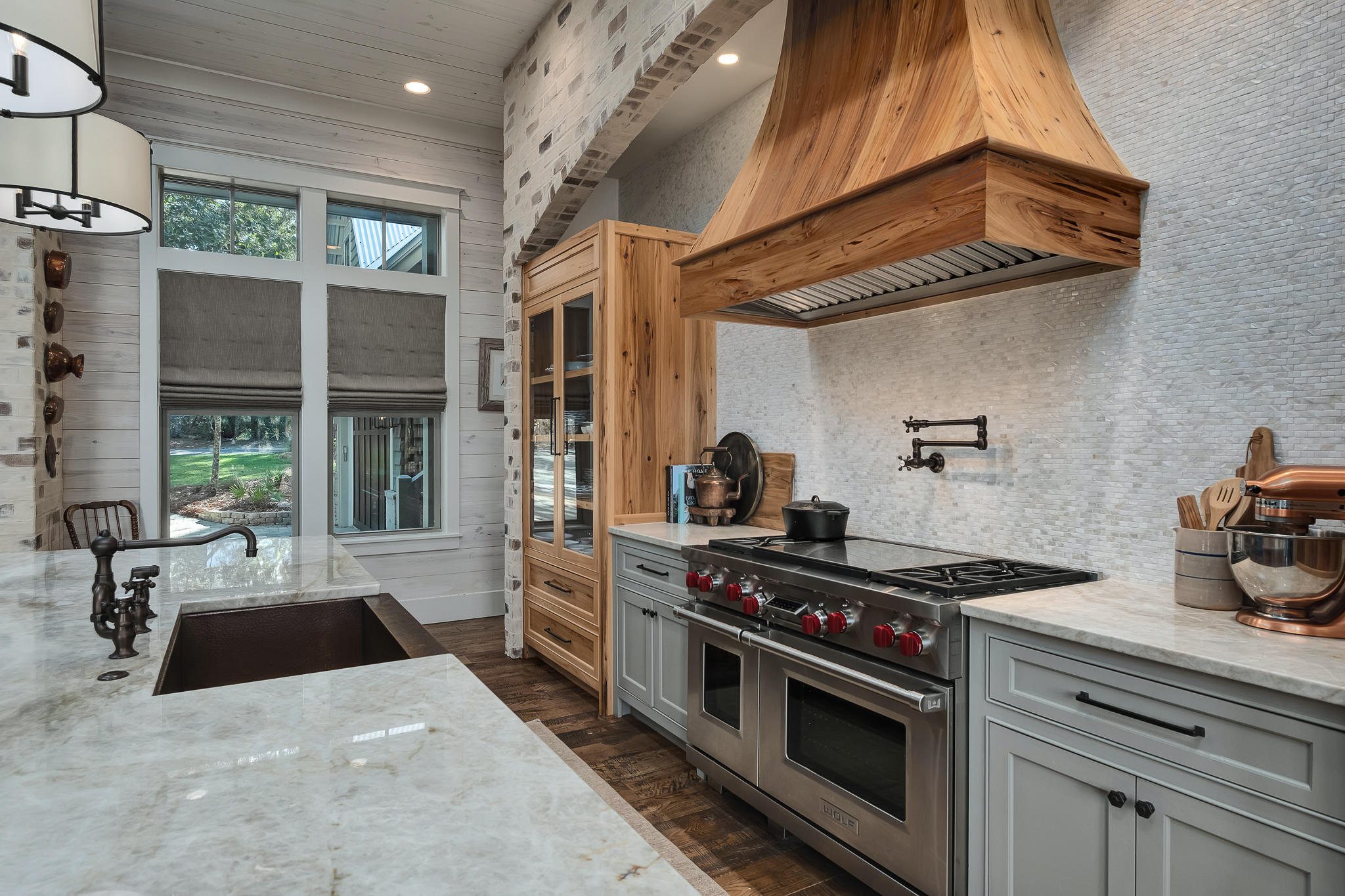 LAKE SHORE ESTATES - Residential