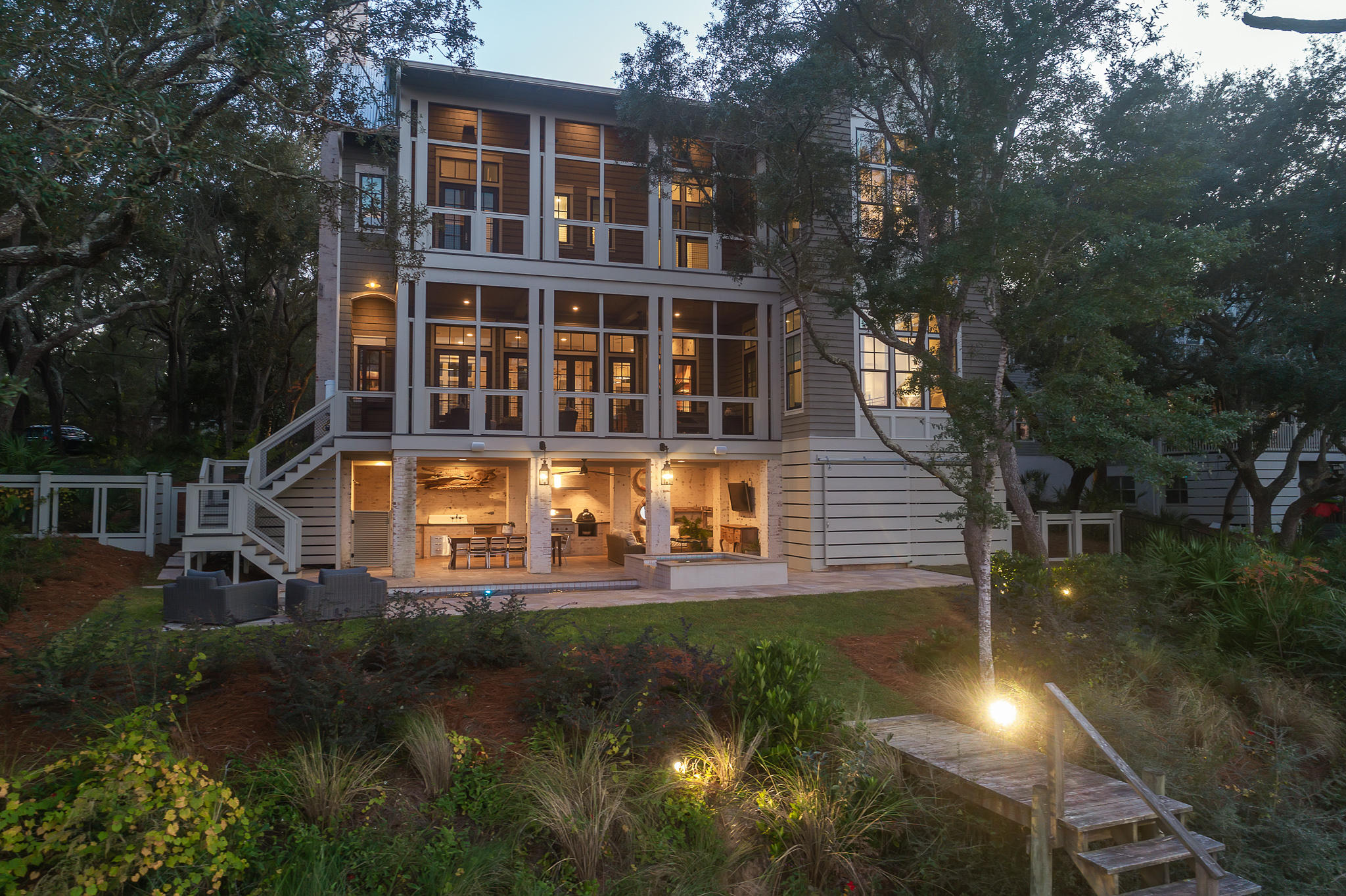 LAKE SHORE ESTATES - Residential