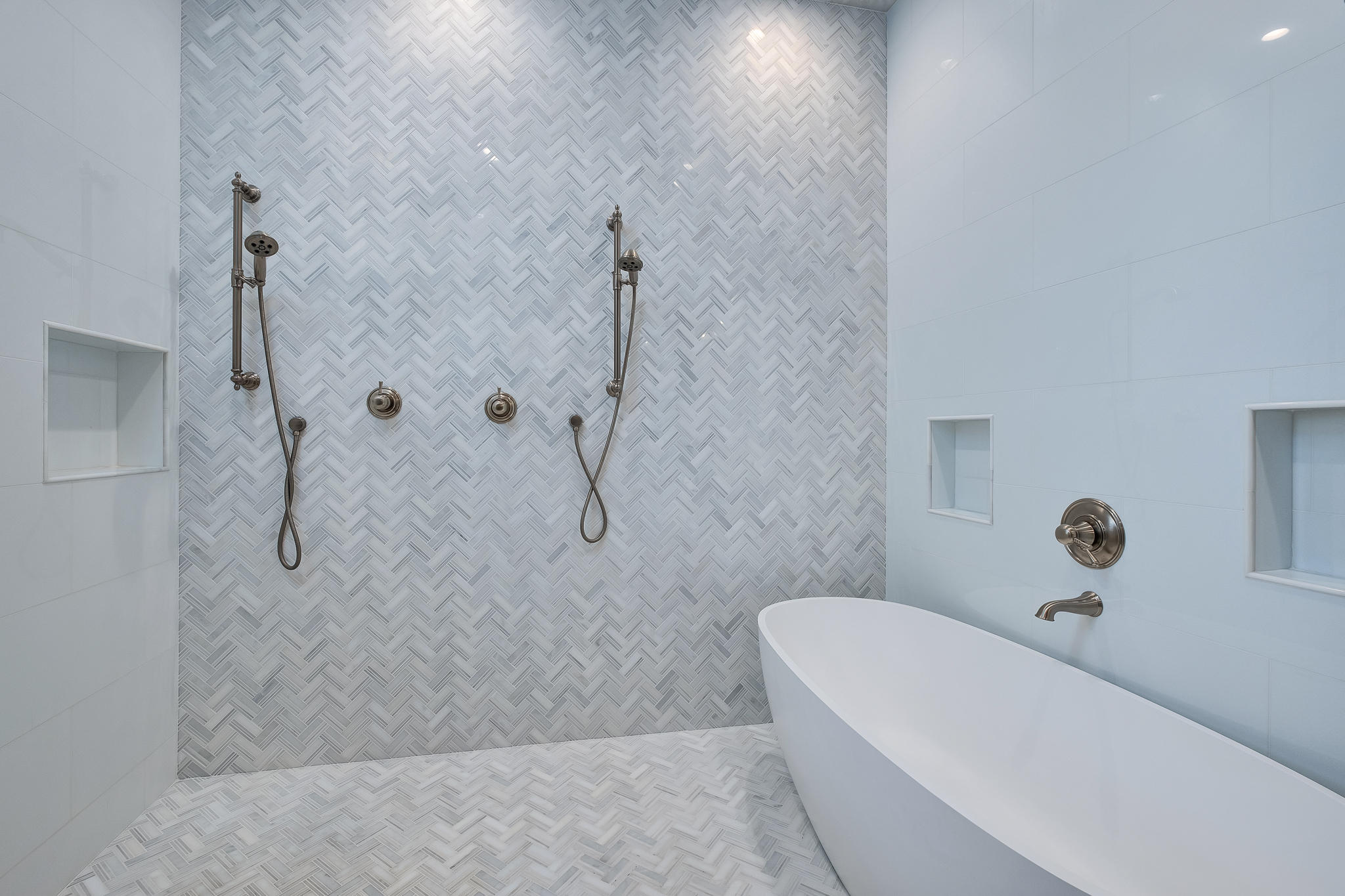 LAKE SHORE ESTATES - Residential