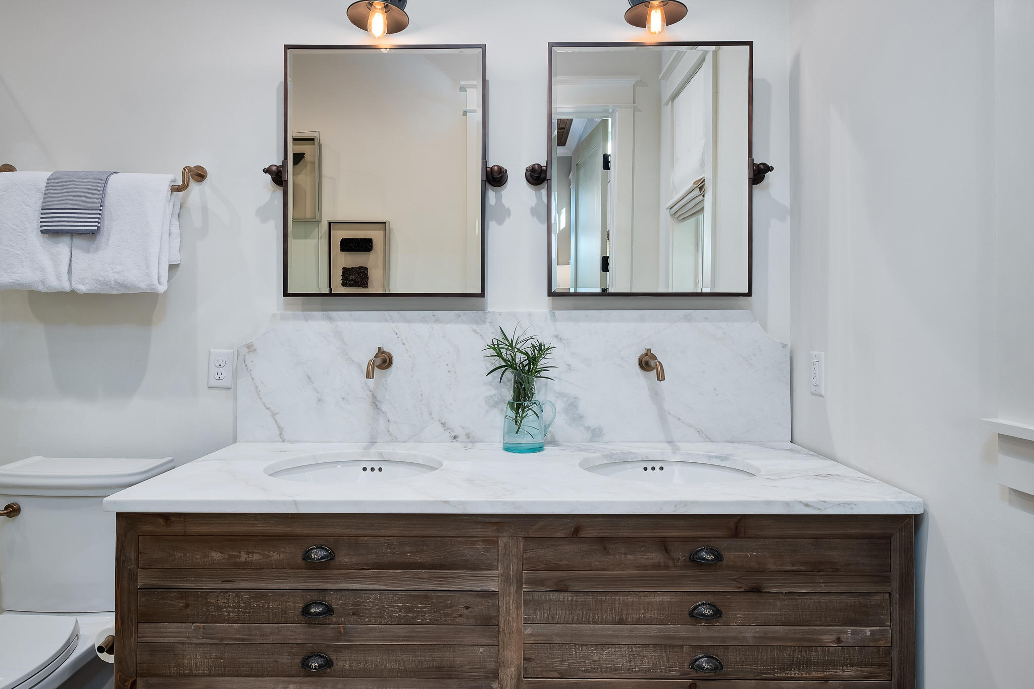 LAKE SHORE ESTATES - Residential