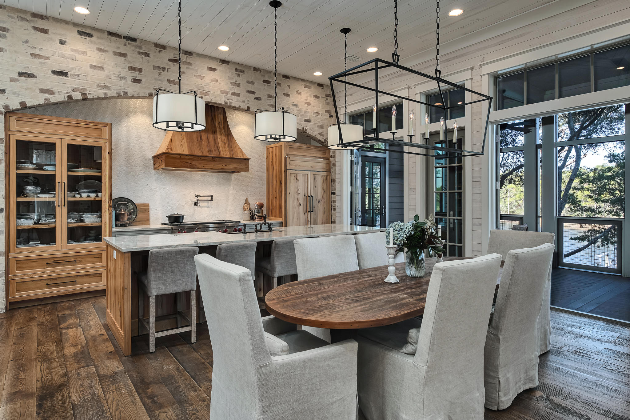 LAKE SHORE ESTATES - Residential