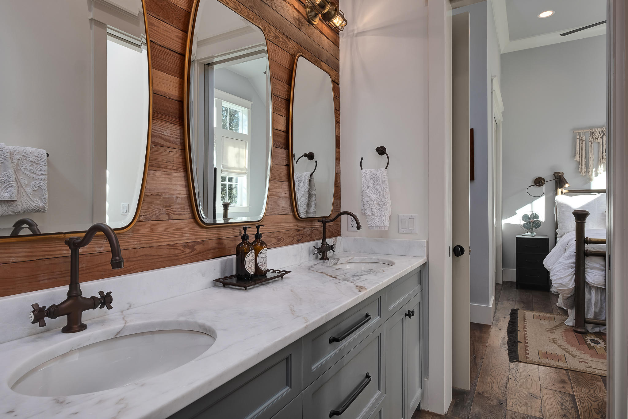 LAKE SHORE ESTATES - Residential