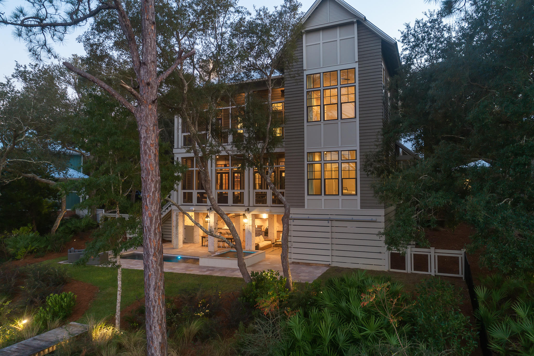 LAKE SHORE ESTATES - Residential