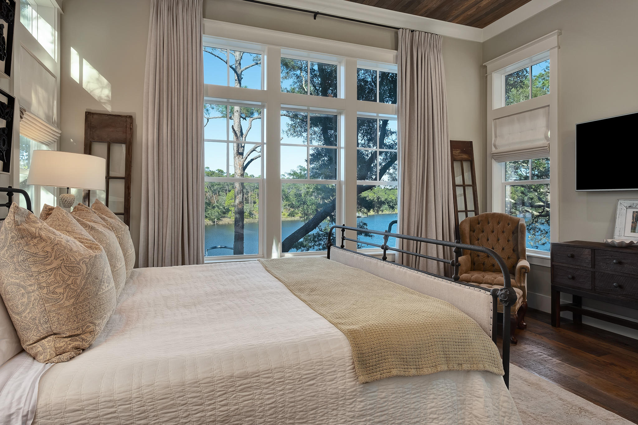 LAKE SHORE ESTATES - Residential