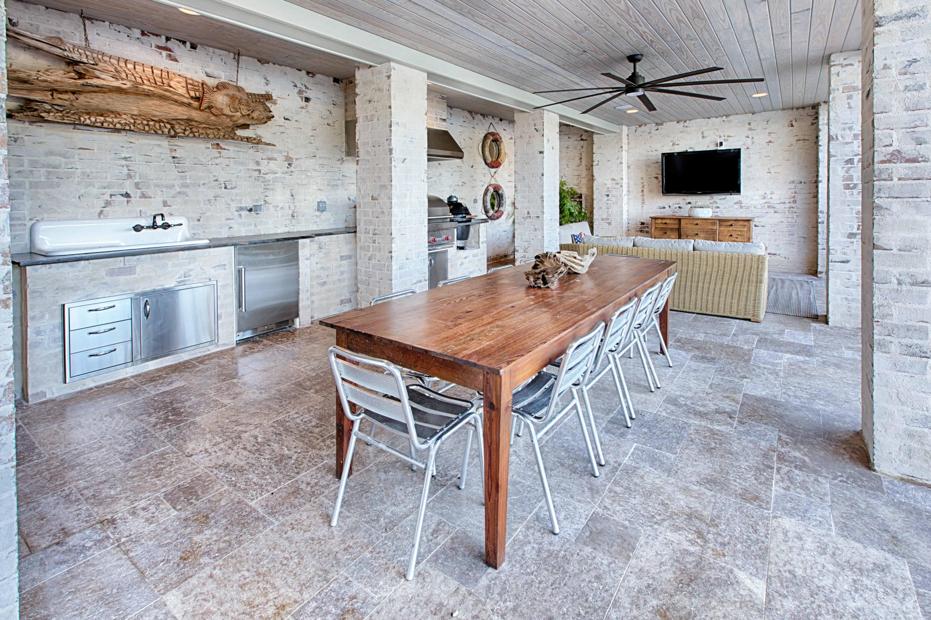 LAKE SHORE ESTATES - Residential