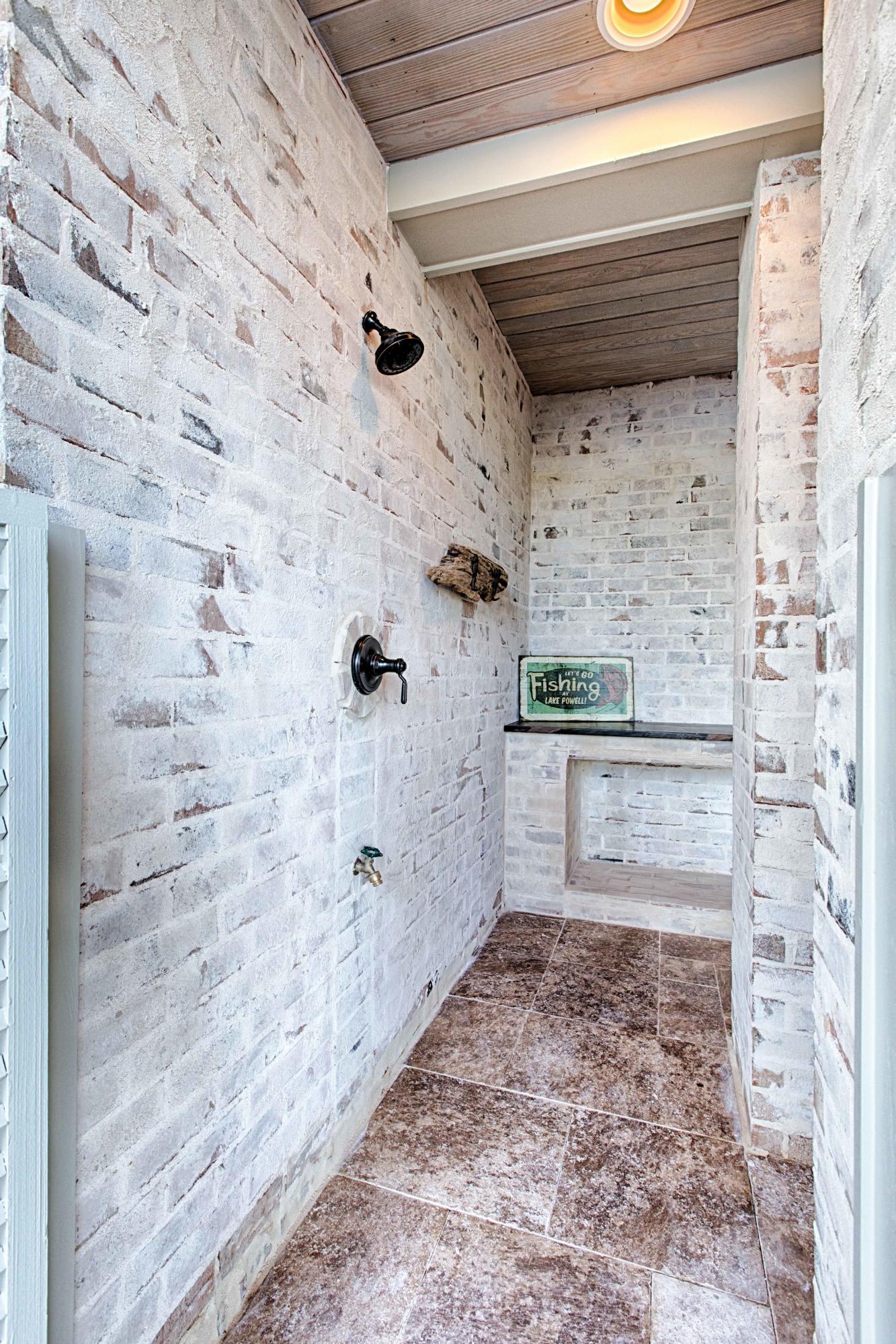 LAKE SHORE ESTATES - Residential