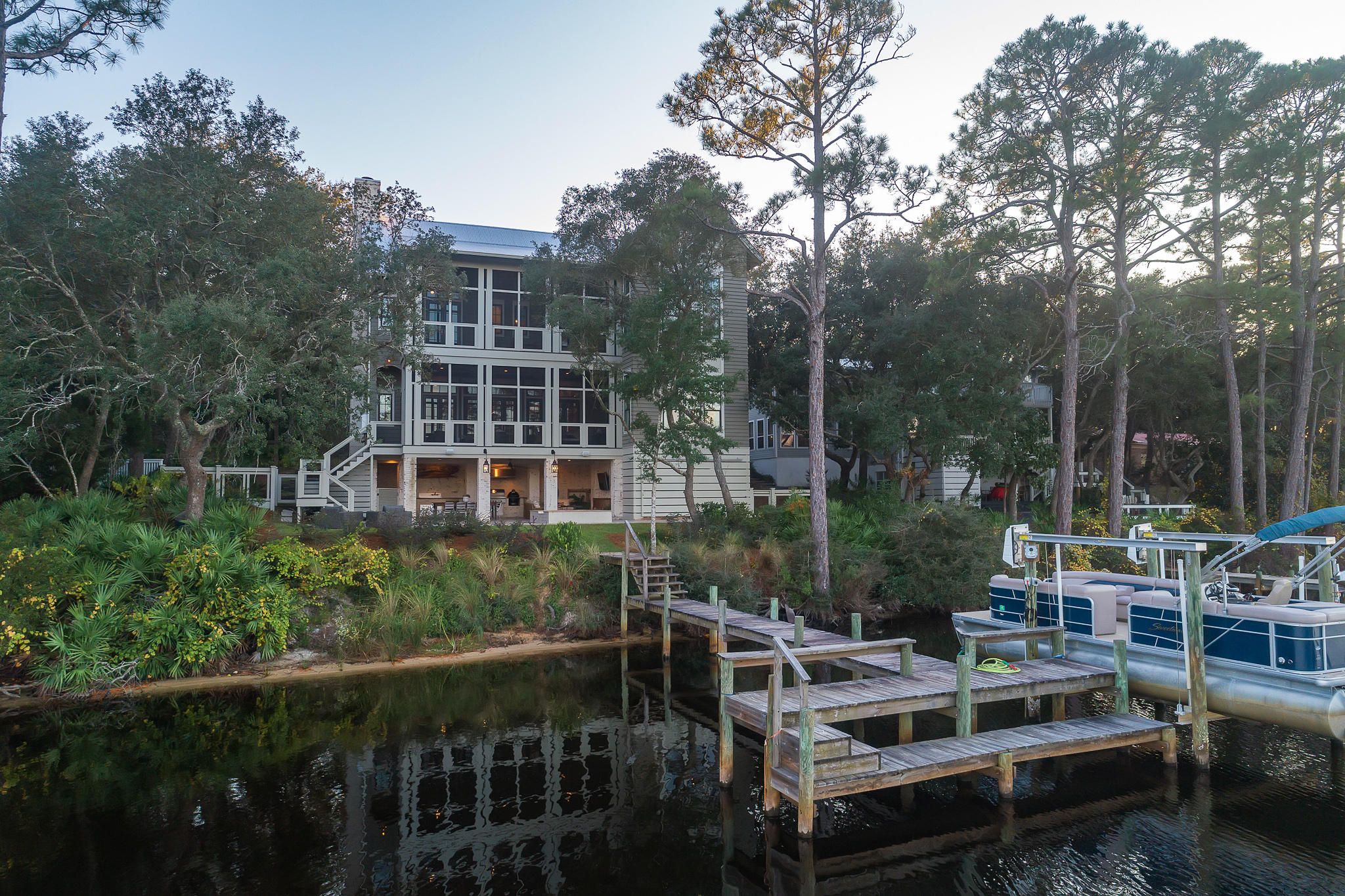 LAKE SHORE ESTATES - Residential