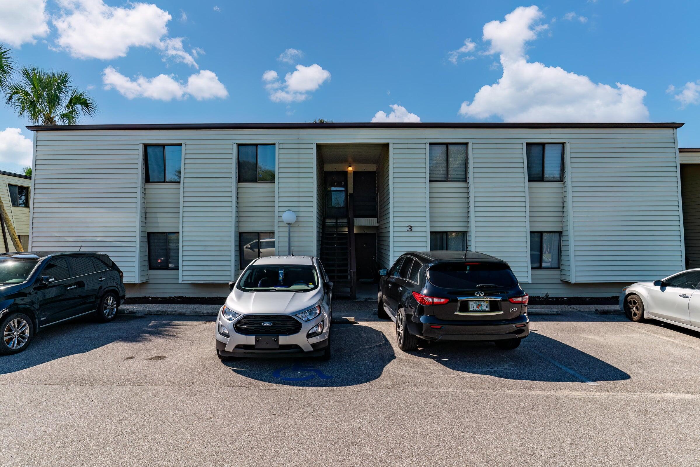 FOUNTAINHEAD CONDO - Residential Lease