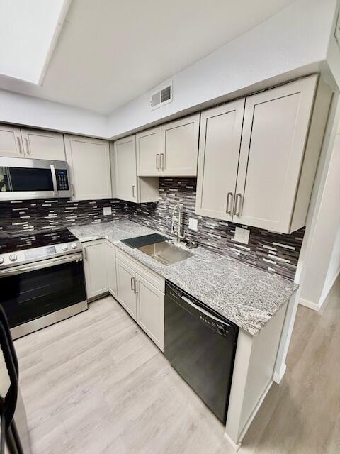 FOUNTAINHEAD CONDO - Residential Lease