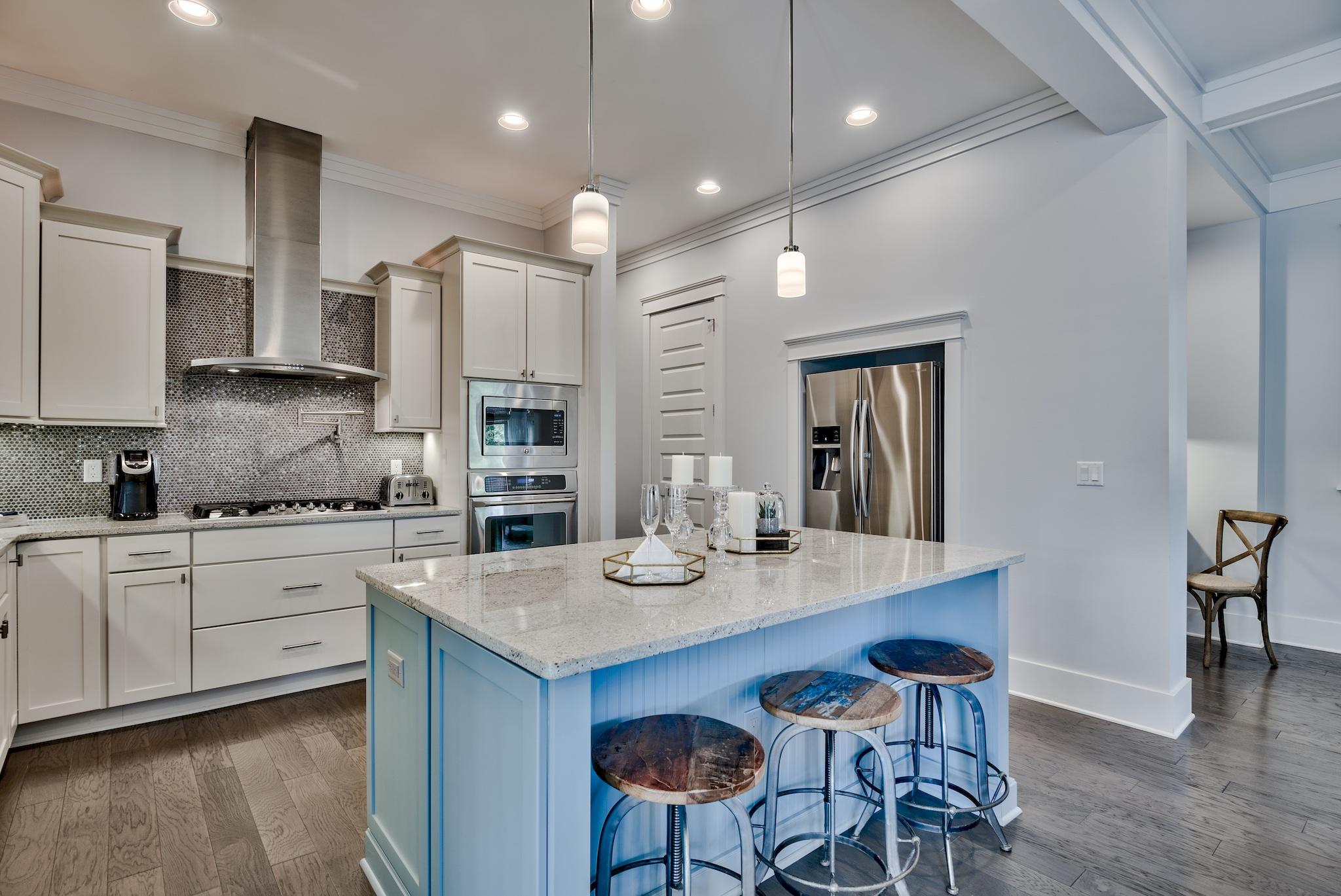 HIGHLAND PARKS - Residential