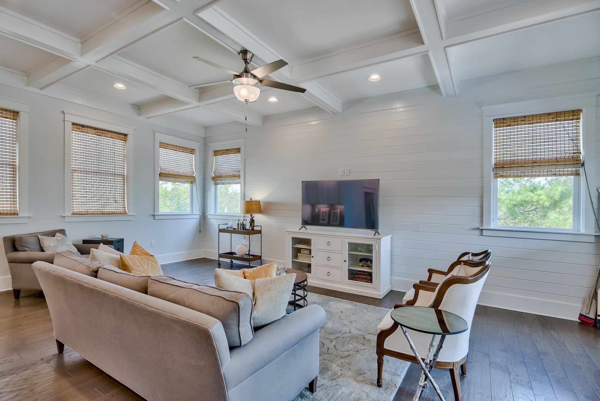 HIGHLAND PARKS - Residential