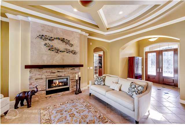 BURNT PINE - Residential