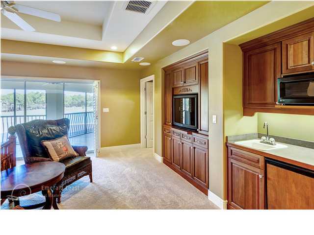 BURNT PINE - Residential