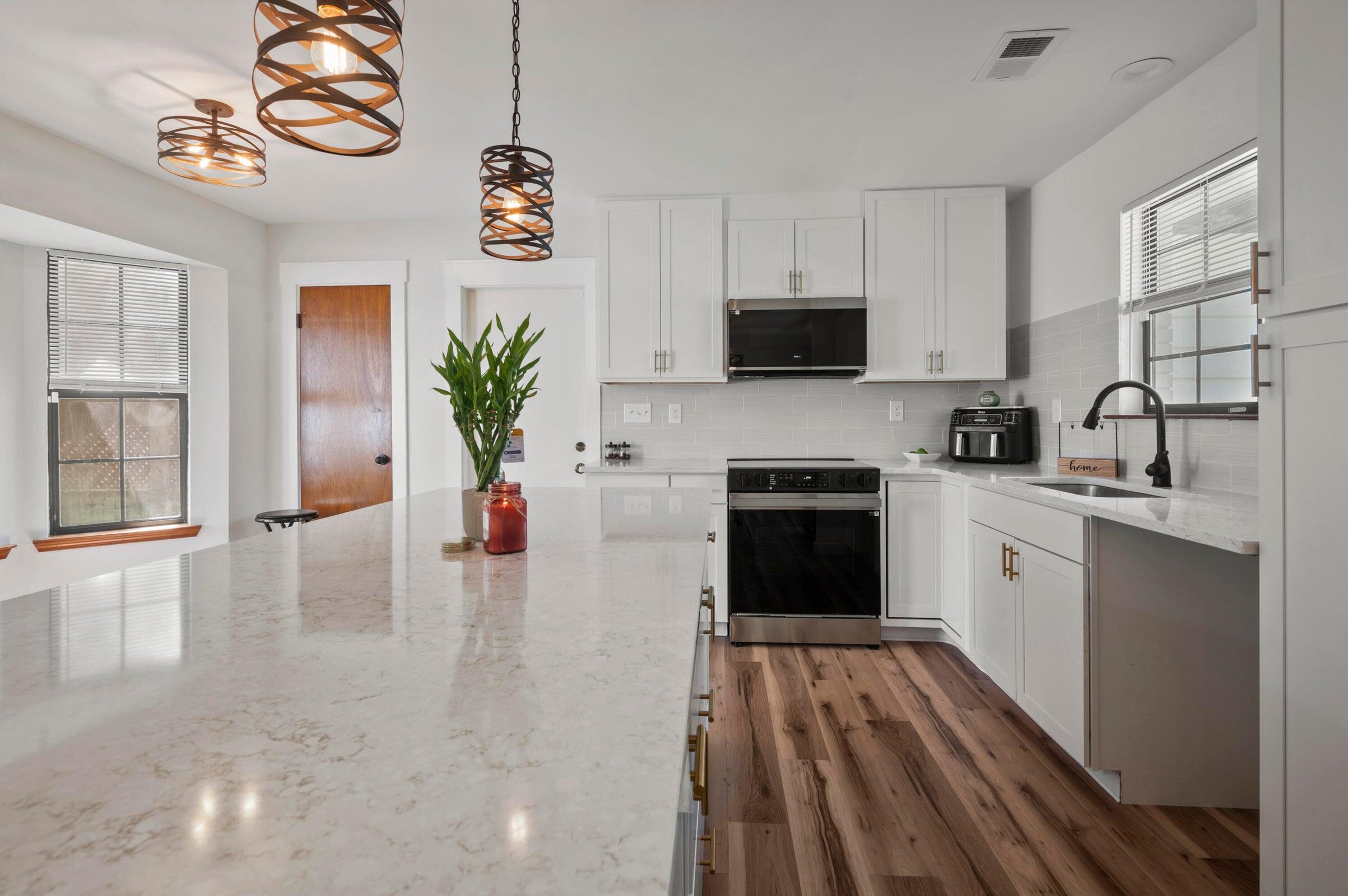 COUNTRYVIEW ESTATES 3RD ADDN - Residential