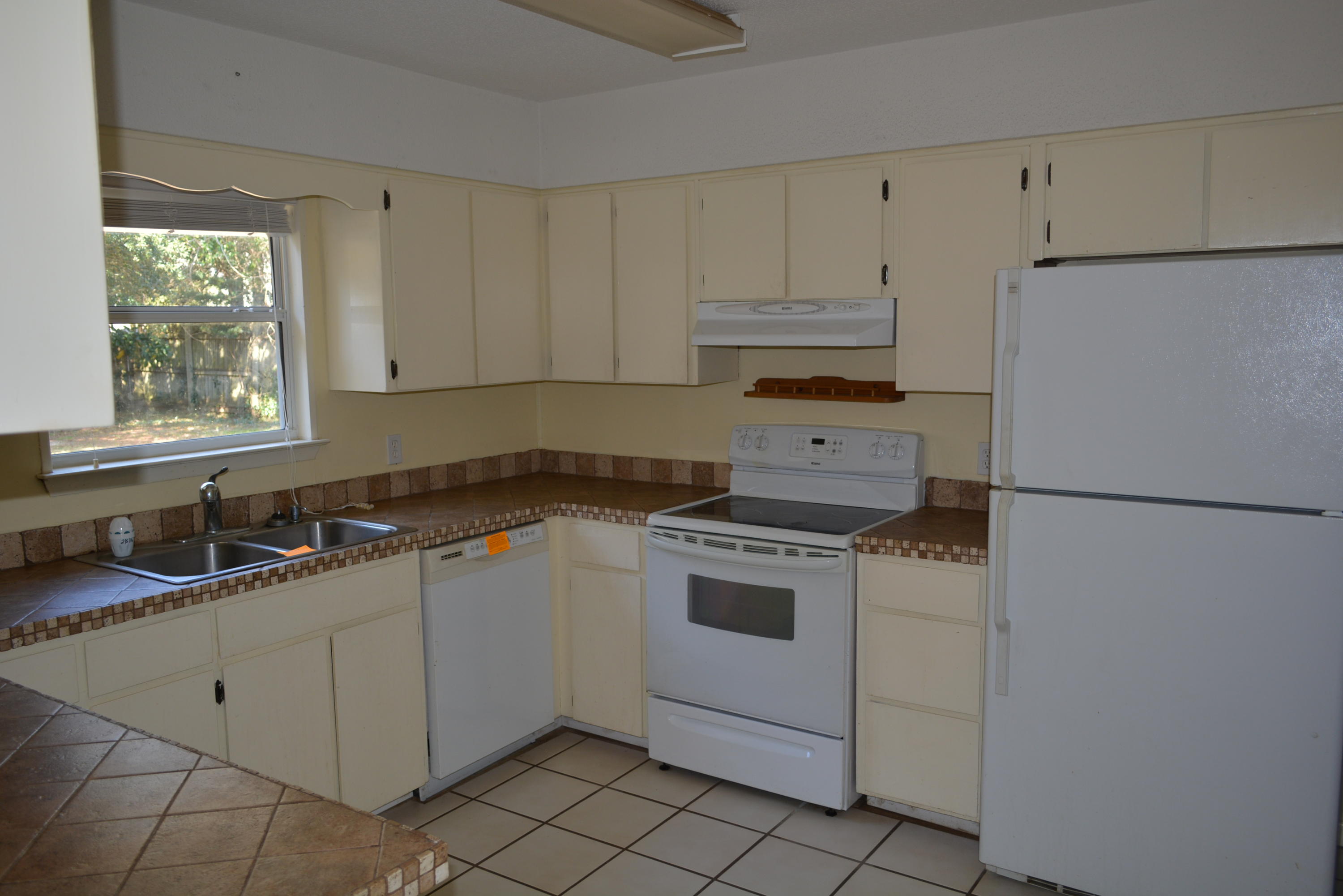 LISETTE ESTATES - Residential