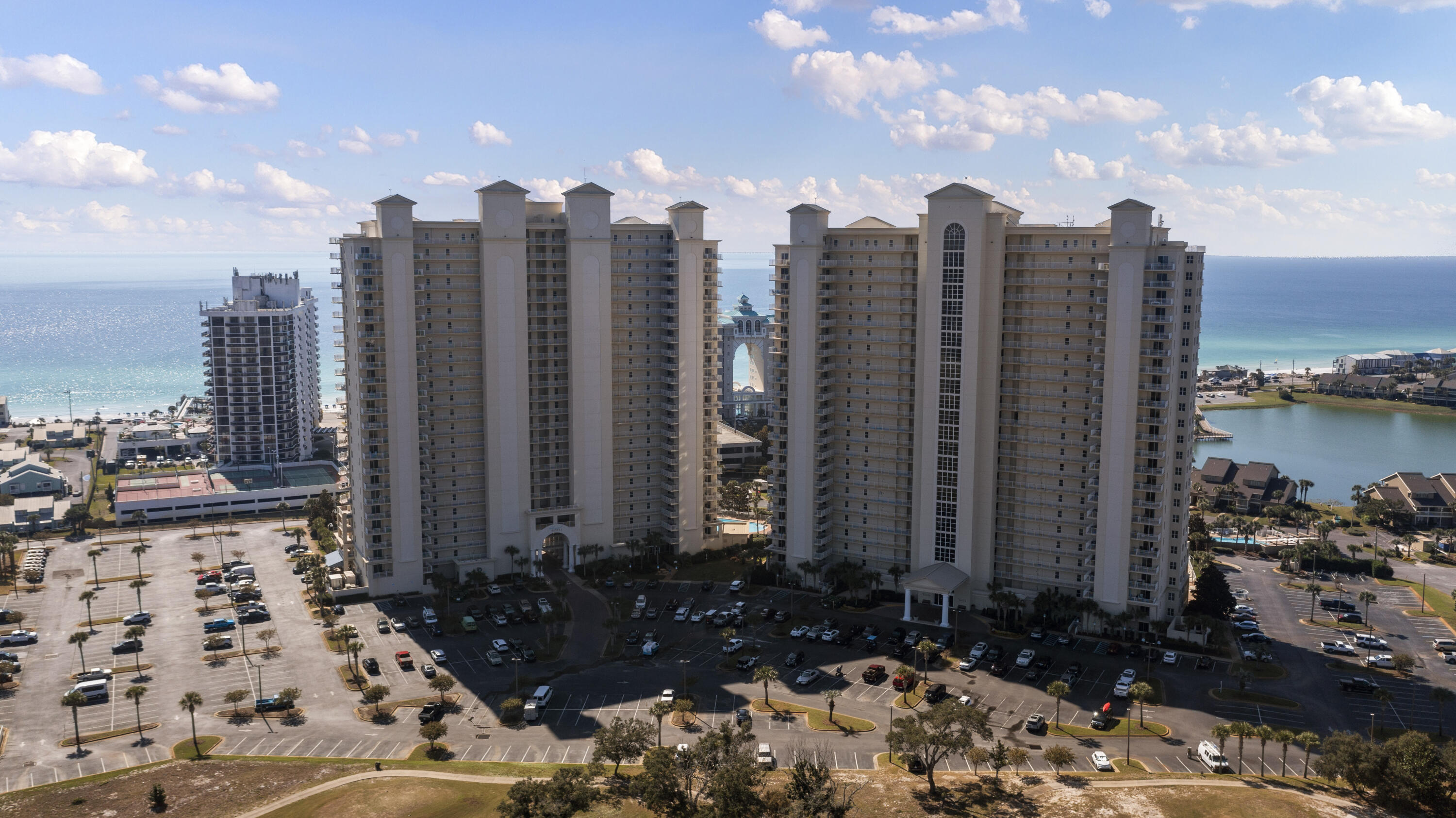 ARIEL DUNES II - Residential