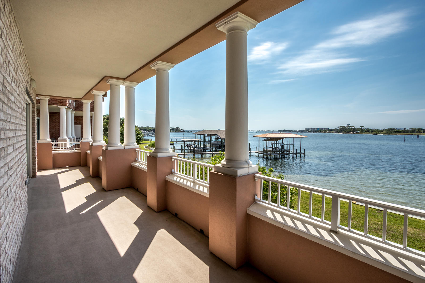 VILLA DI MARE - Residential