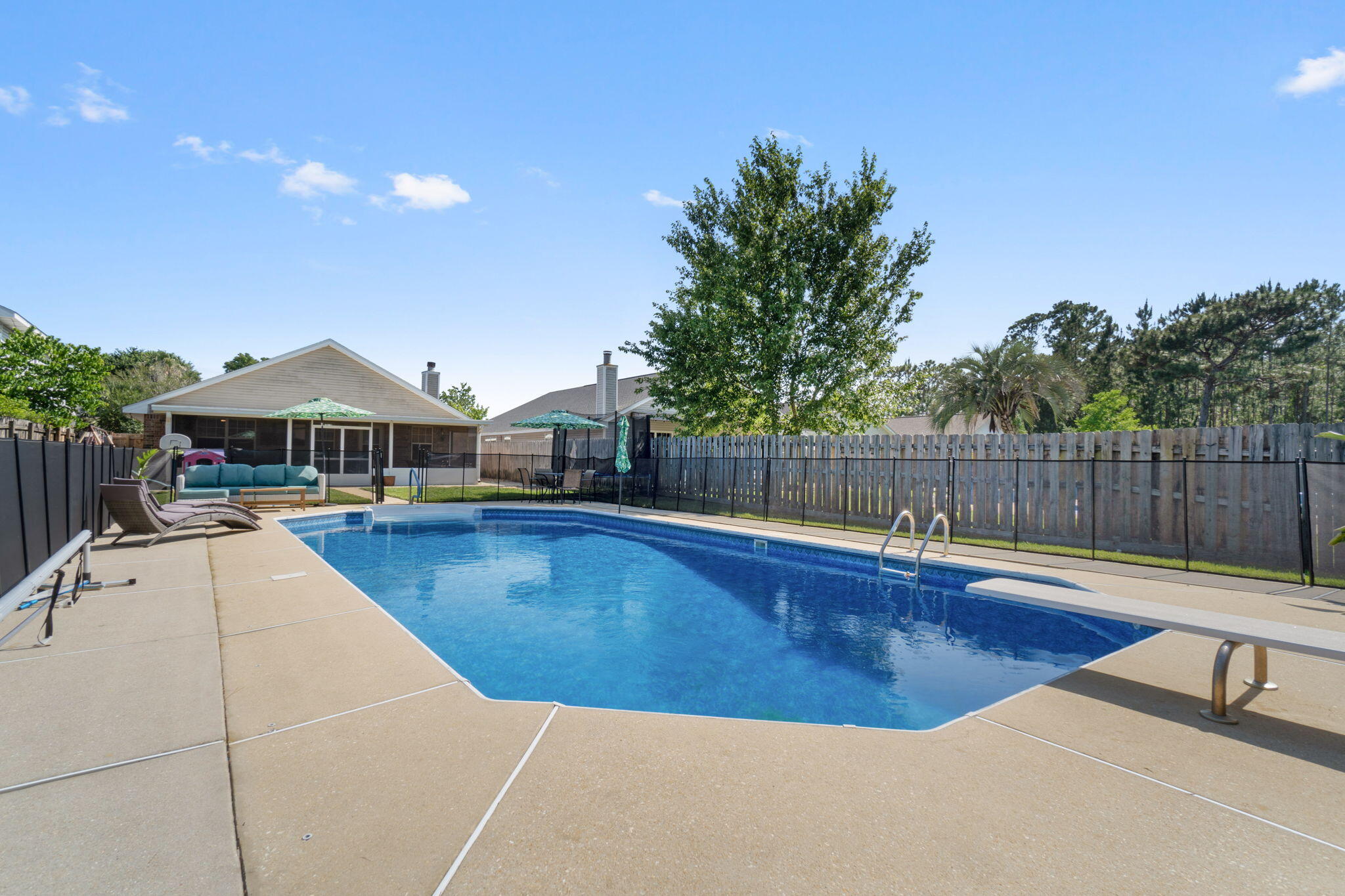 WHISPERWOODS - Residential