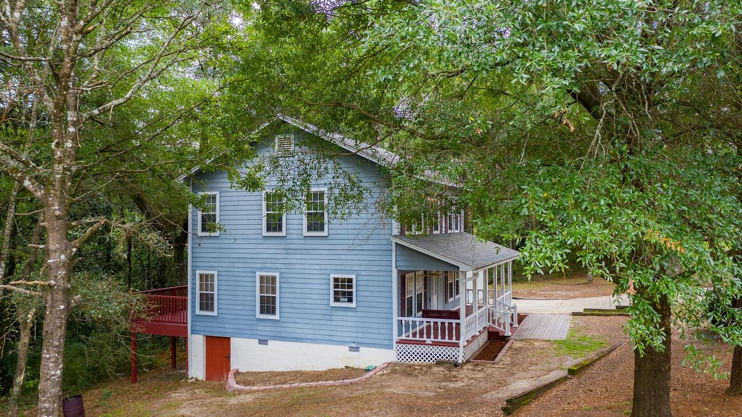 LAURELWOOD ESTATES - Residential