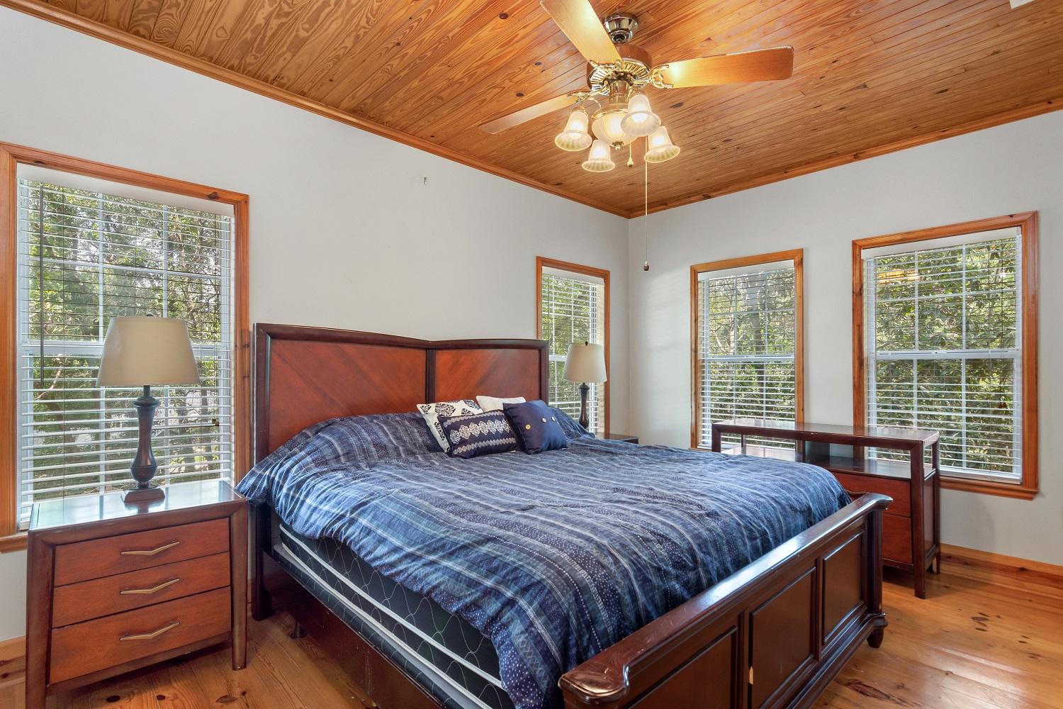 LAURELWOOD ESTATES - Residential