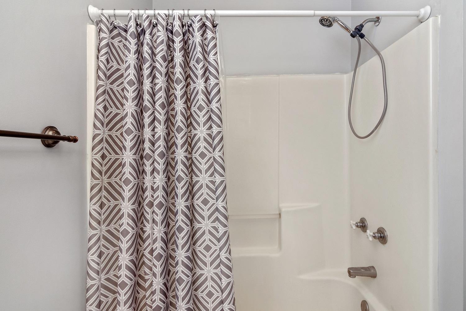 LAURELWOOD ESTATES - Residential