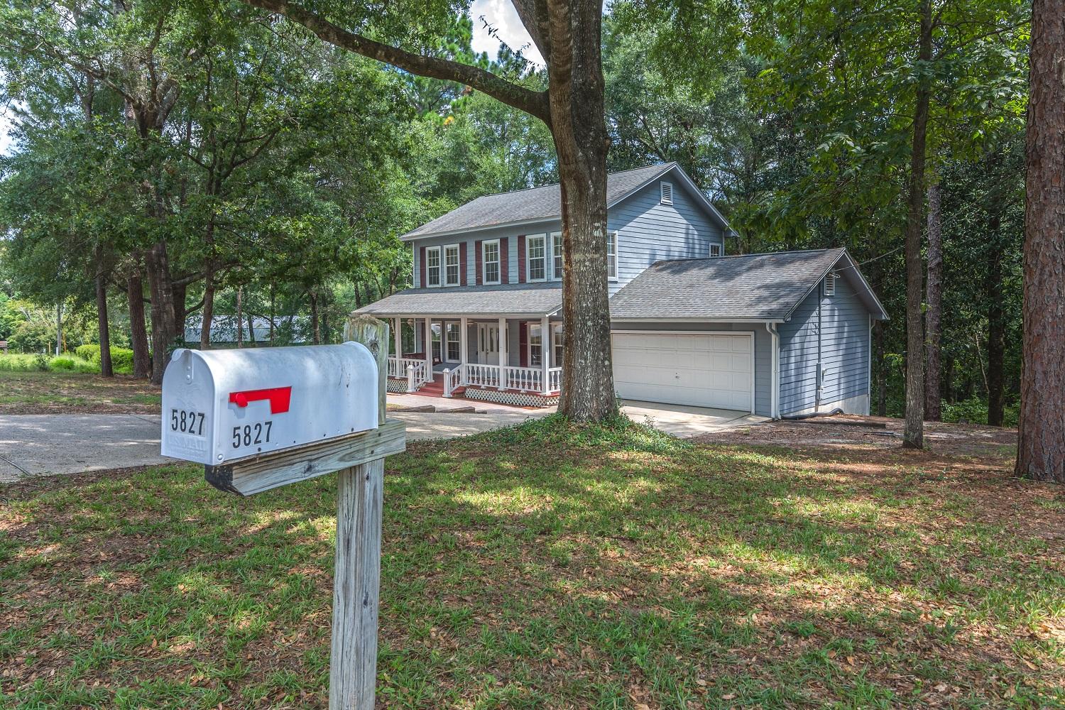 LAURELWOOD ESTATES - Residential