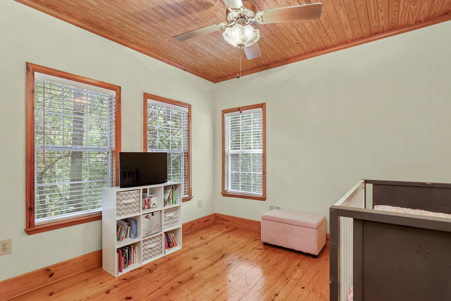 LAURELWOOD ESTATES - Residential