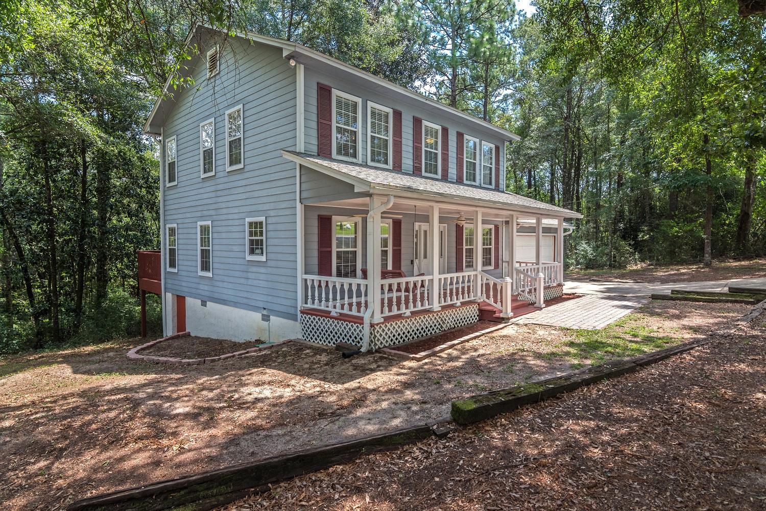 LAURELWOOD ESTATES - Residential