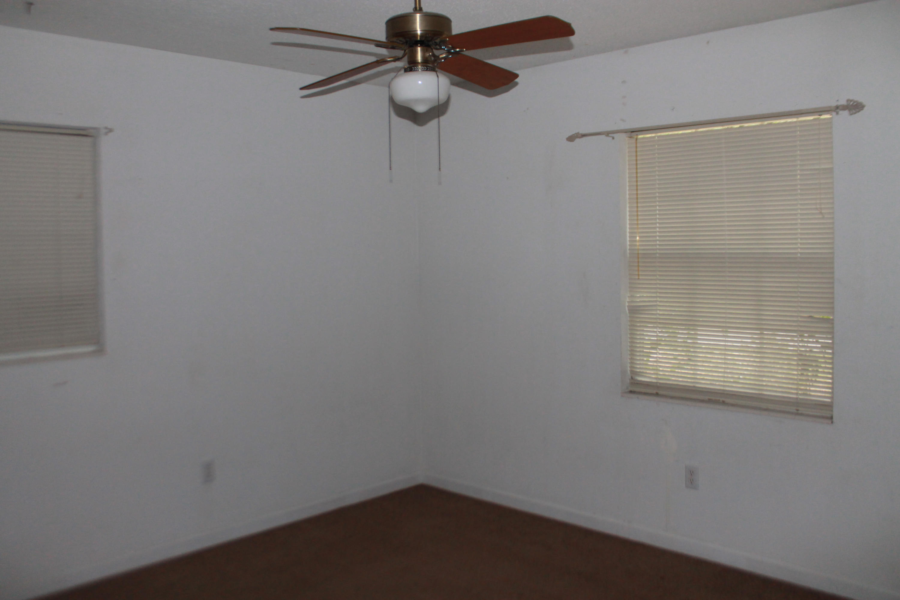 CAROL ANNE MANOR - Residential