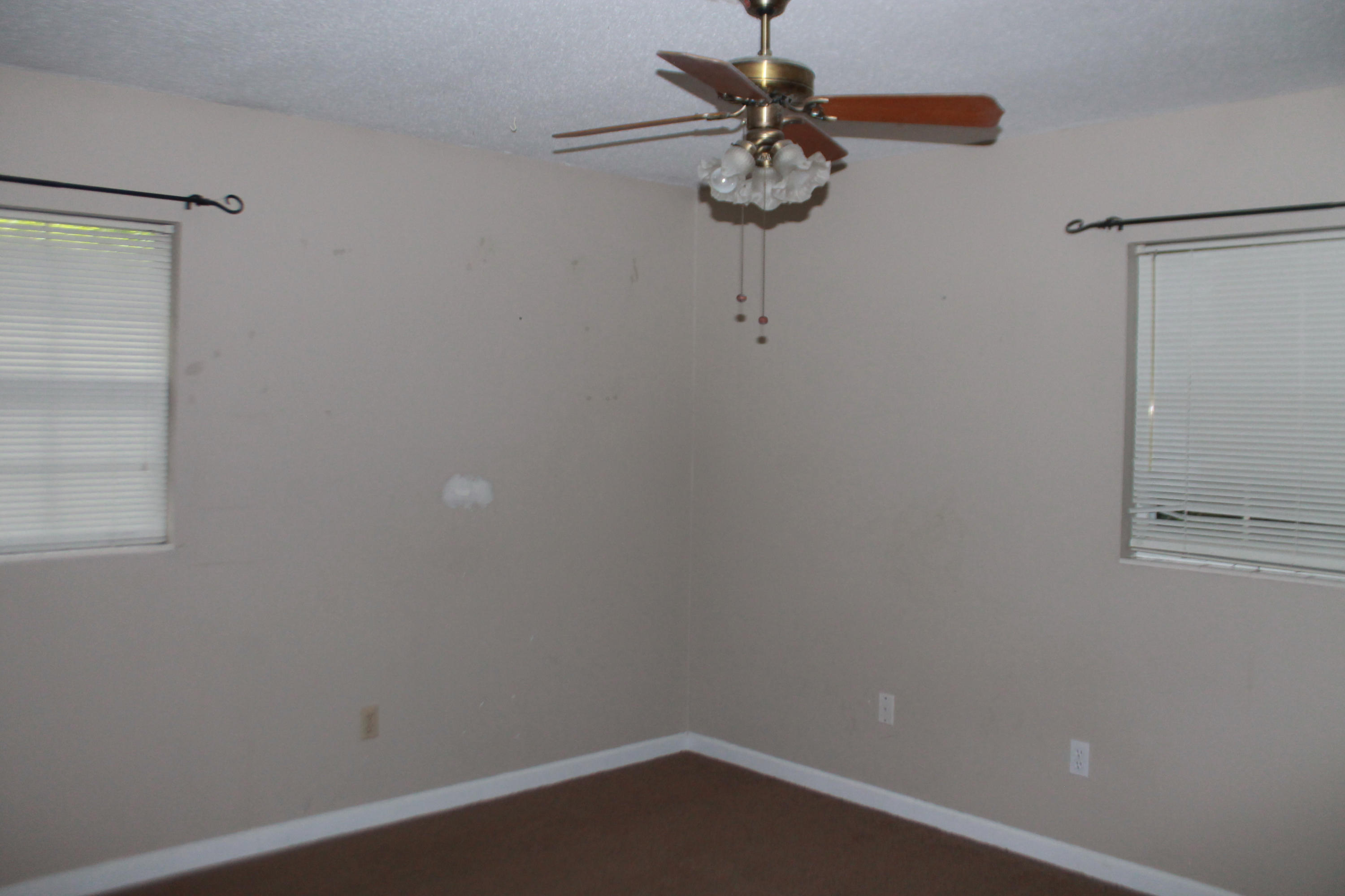 CAROL ANNE MANOR - Residential