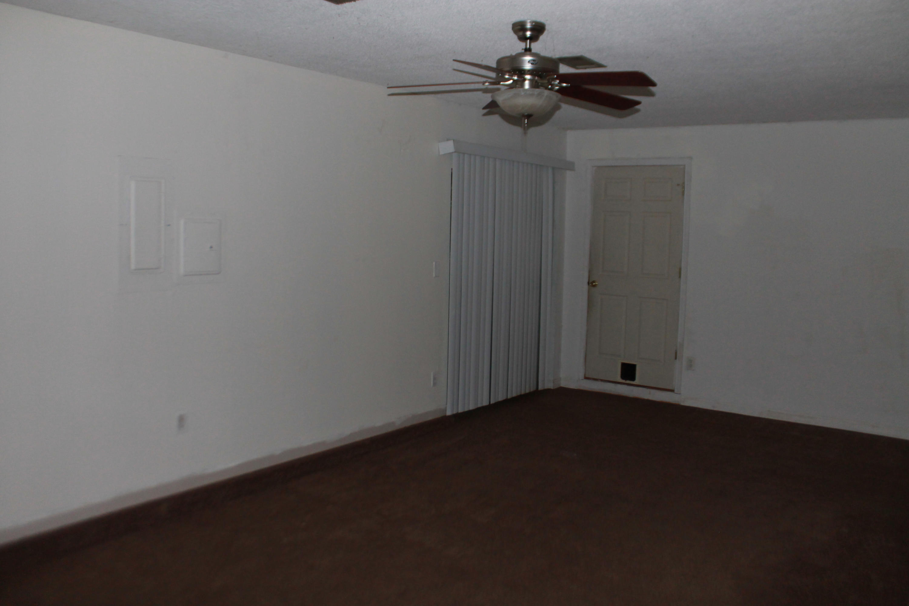 CAROL ANNE MANOR - Residential