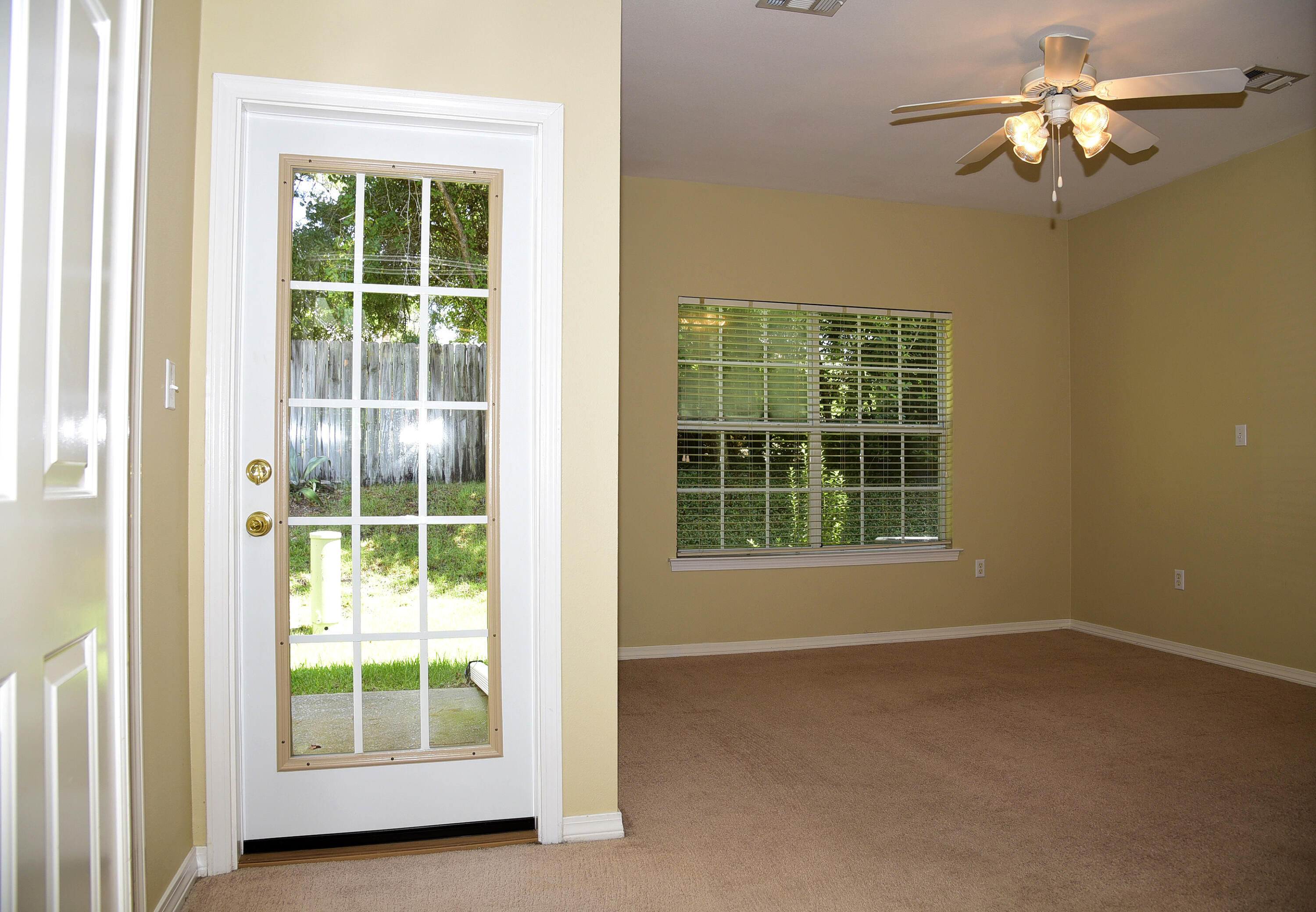 REFLECTIONS AT BLUEWATER BAY T/H - Residential Lease