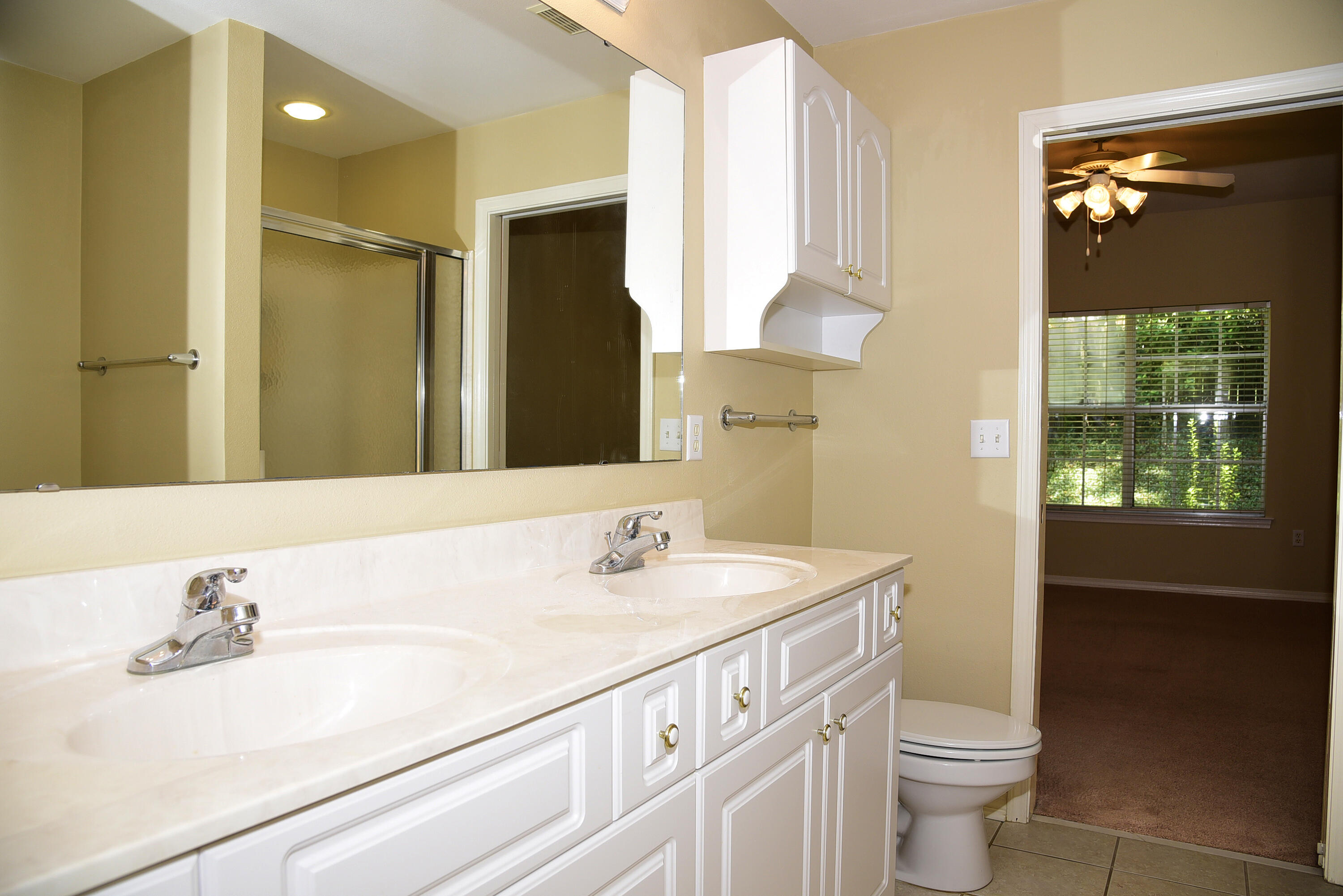 REFLECTIONS AT BLUEWATER BAY T/H - Residential Lease