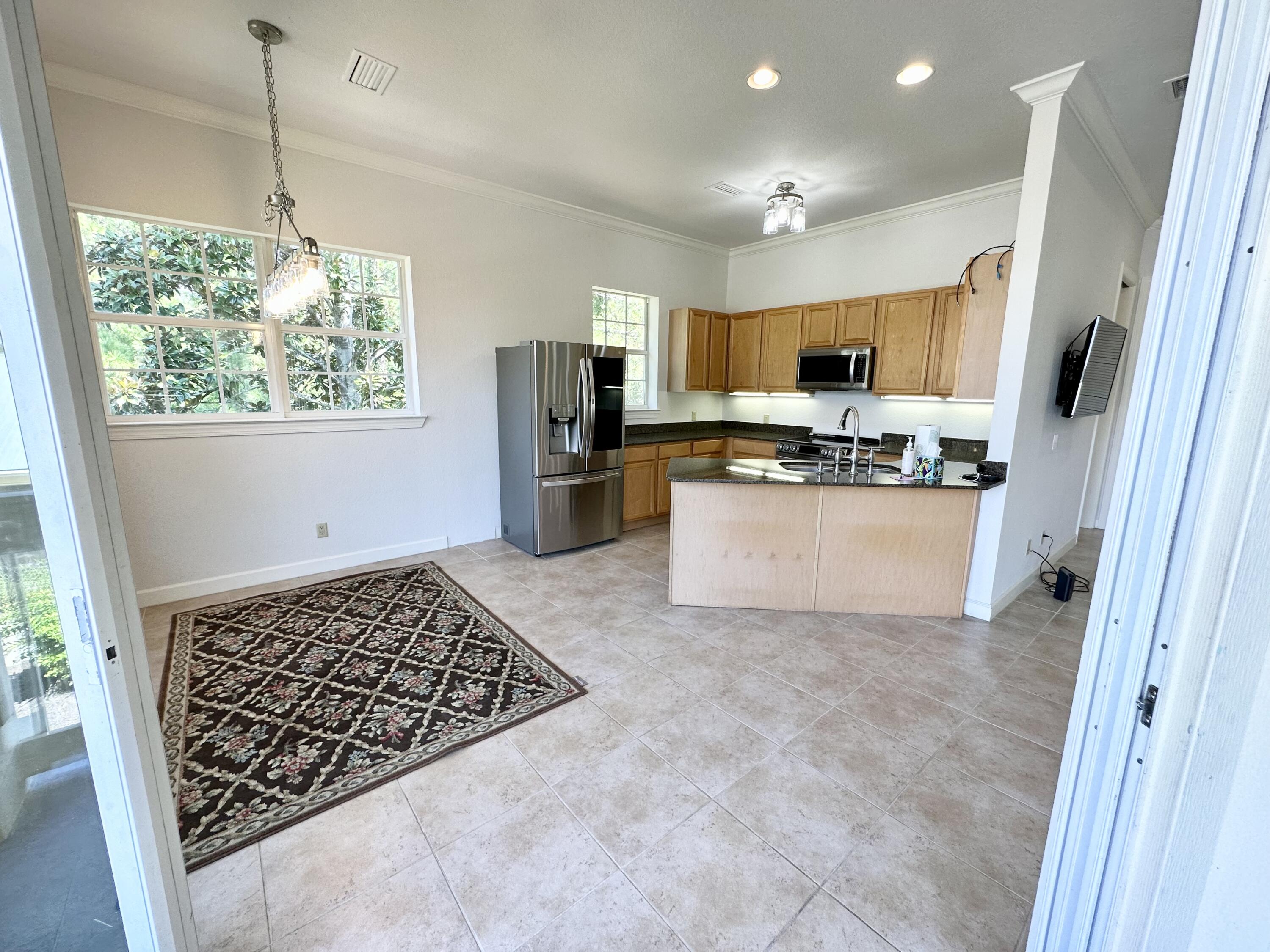 CRYSTAL COVE - Residential