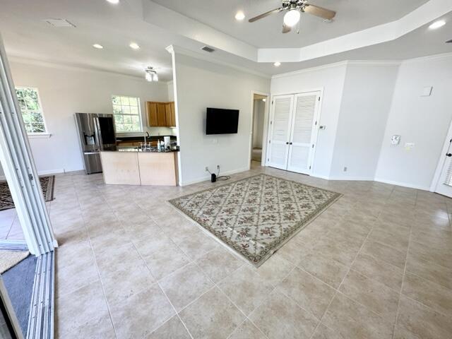 CRYSTAL COVE - Residential