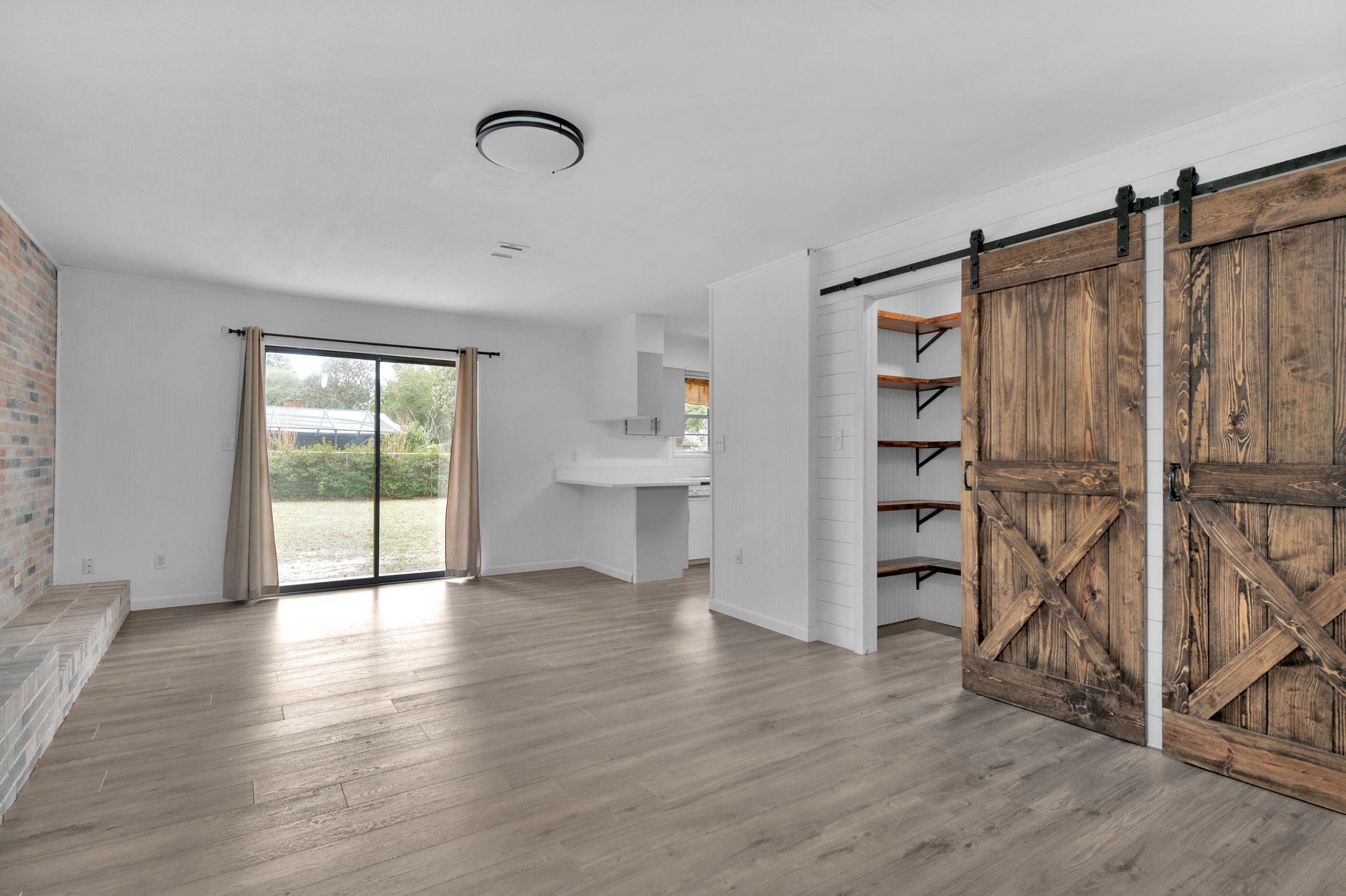 POQUITO BAYOU - Residential