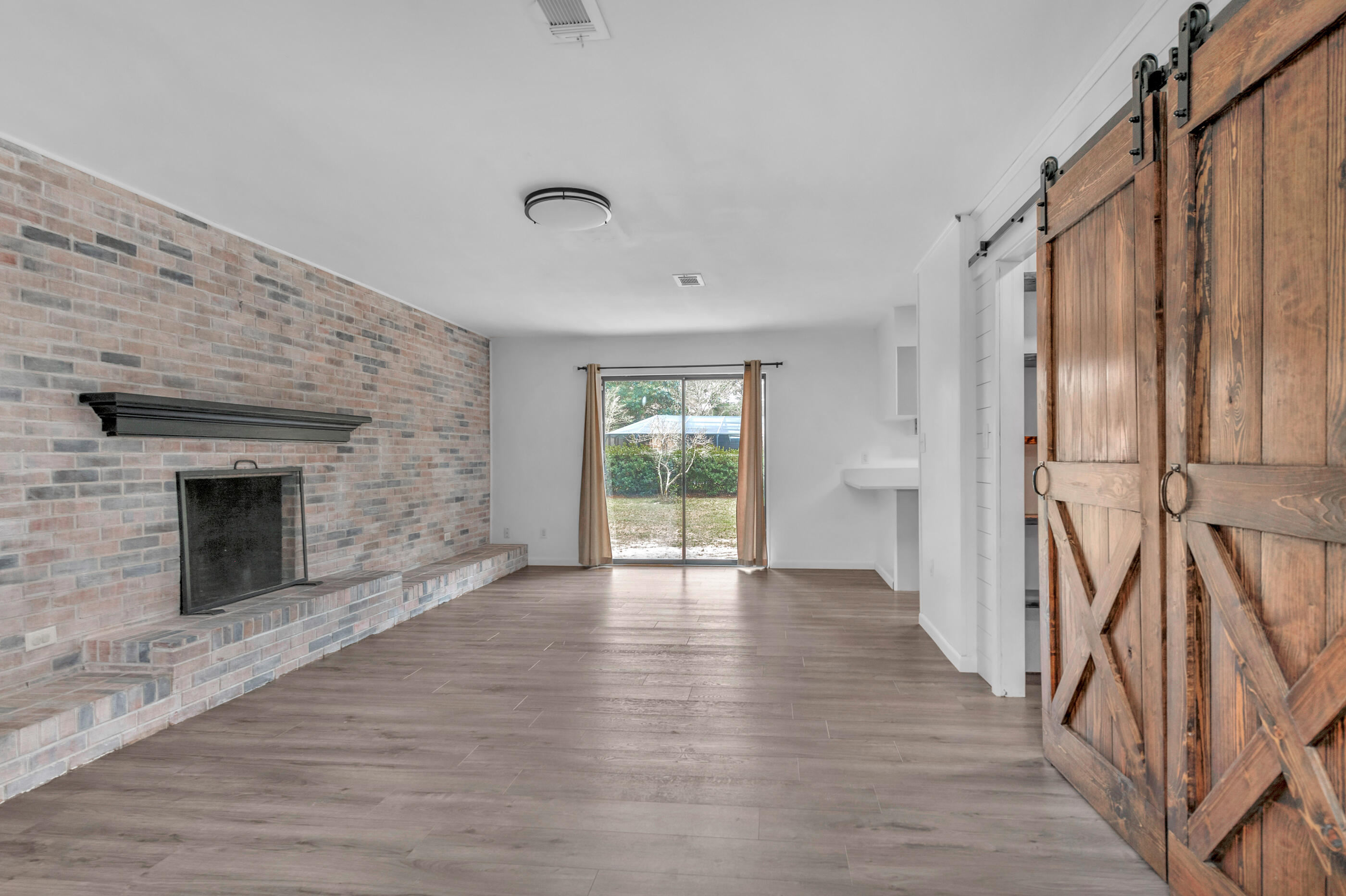 POQUITO BAYOU - Residential