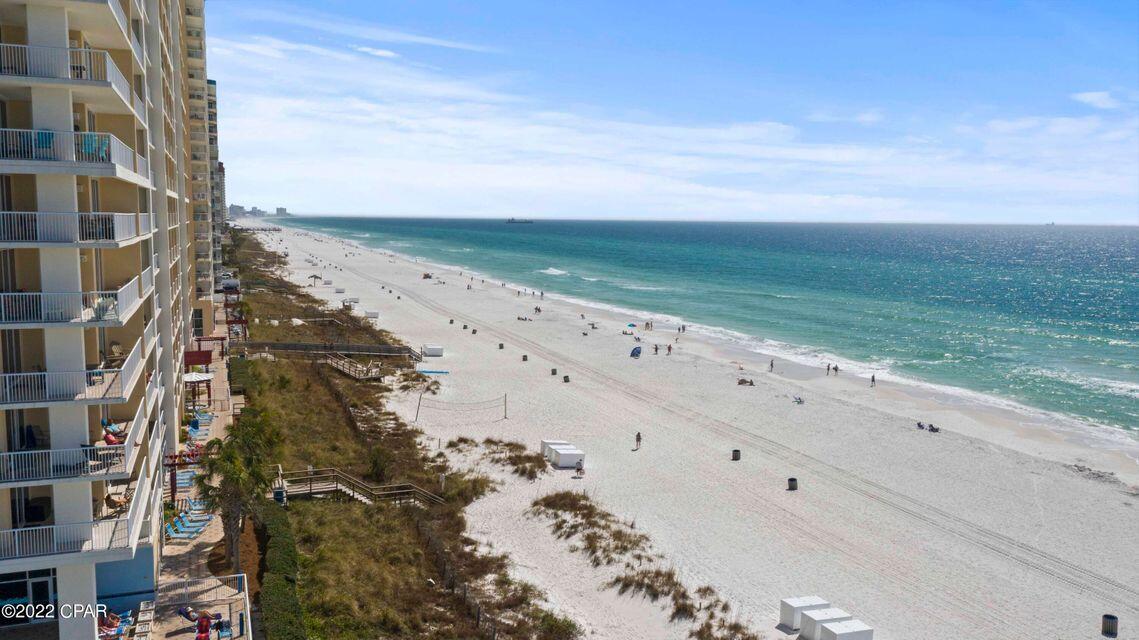 MAJESTIC BEACH TOWERS I - Residential