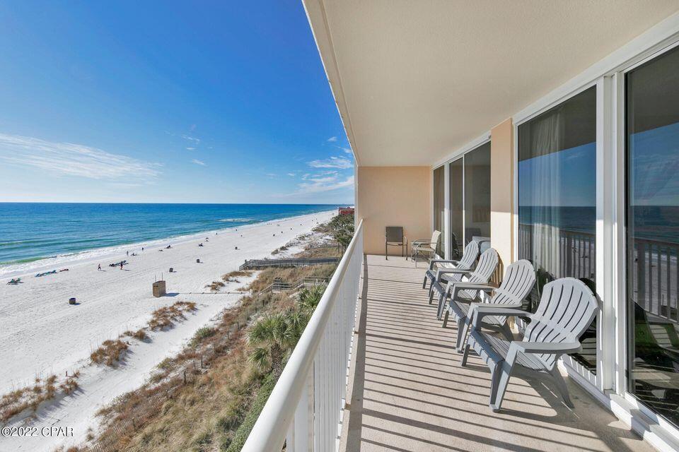 MAJESTIC BEACH TOWERS I - Residential