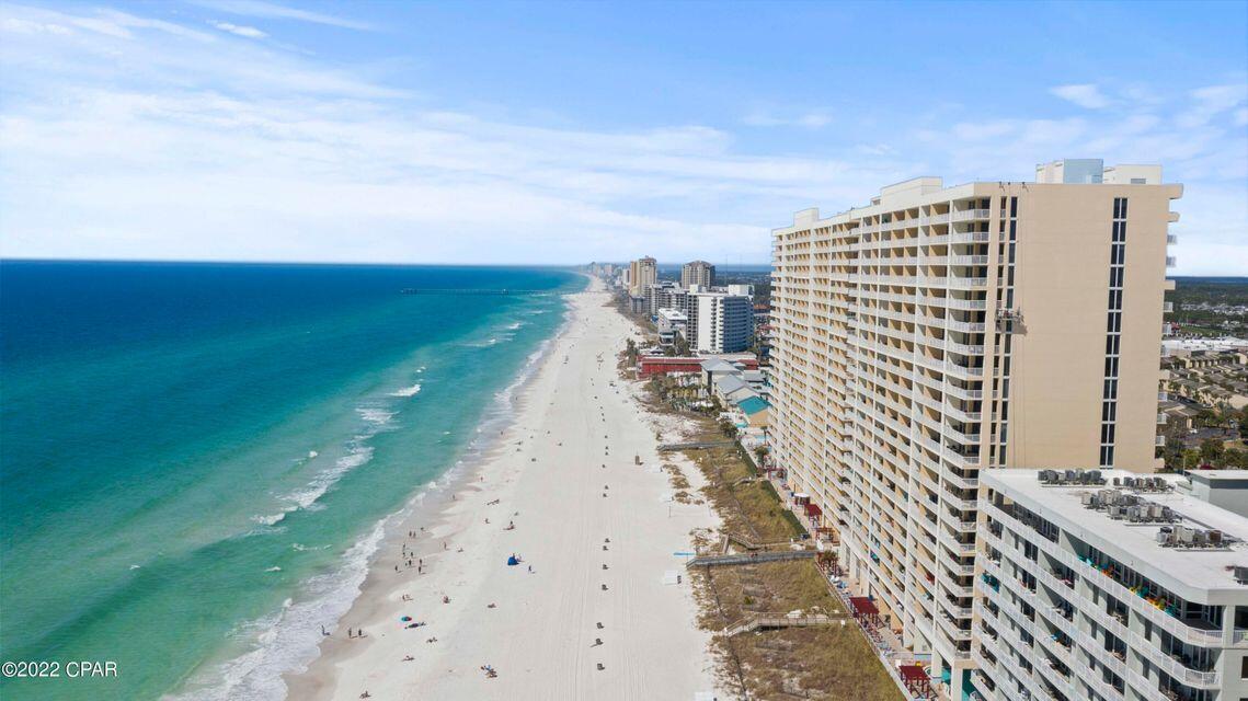 MAJESTIC BEACH TOWERS I - Residential