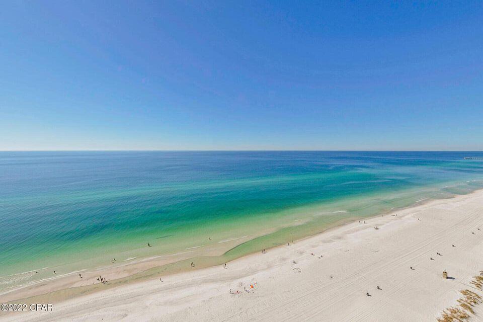 MAJESTIC BEACH TOWERS I - Residential