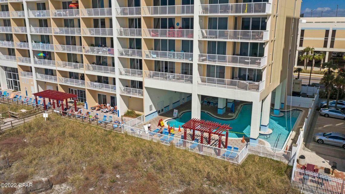 MAJESTIC BEACH TOWERS I - Residential