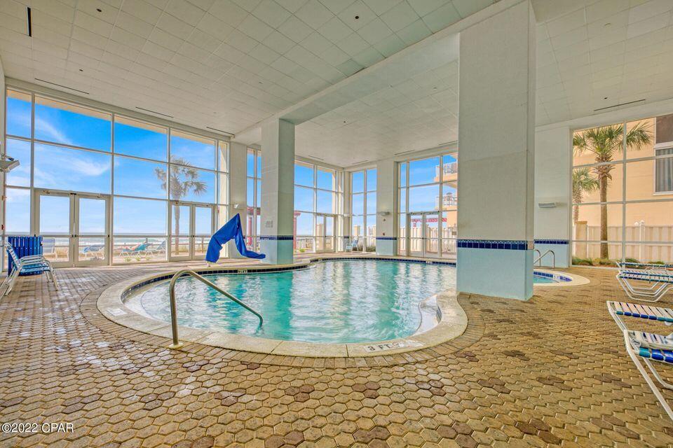 MAJESTIC BEACH TOWERS I - Residential