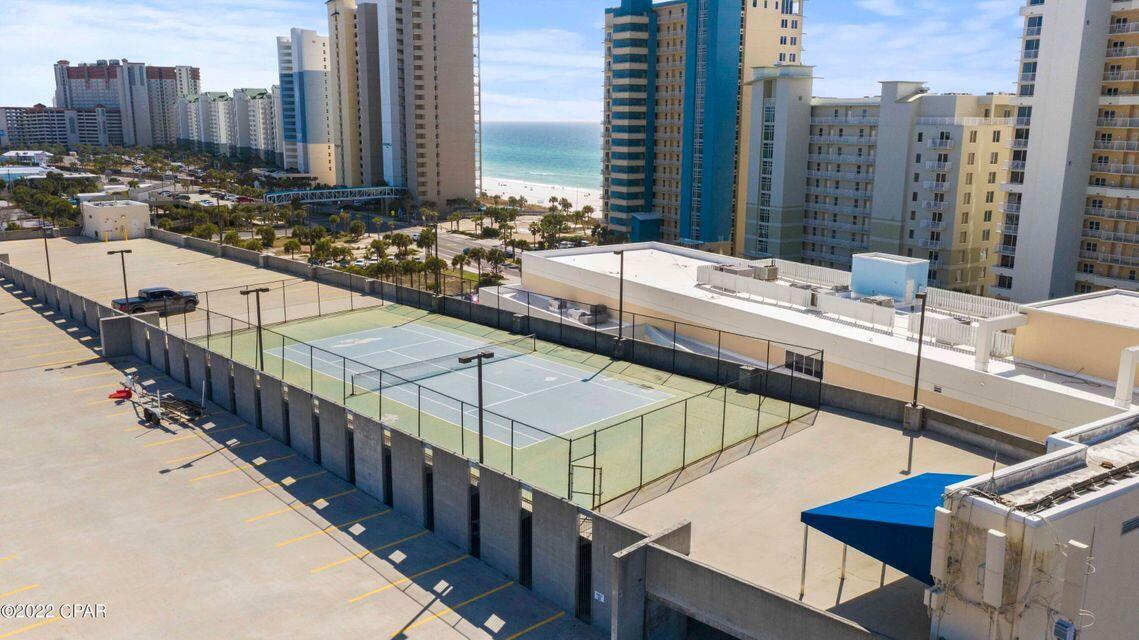 MAJESTIC BEACH TOWERS I - Residential