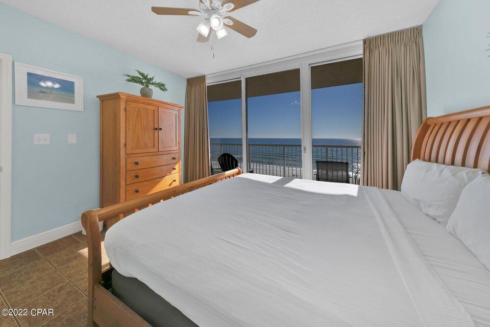 MAJESTIC BEACH TOWERS I - Residential