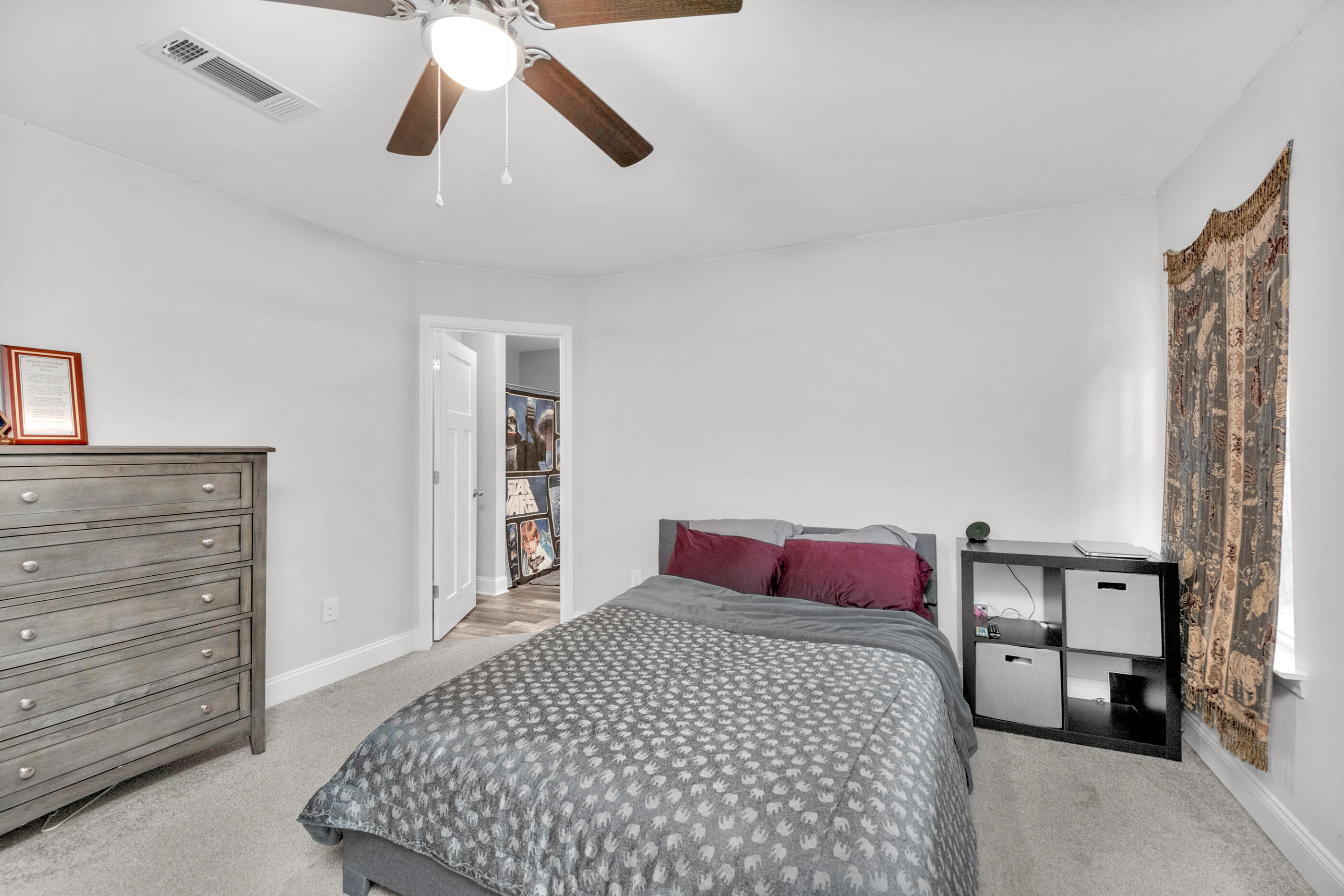 CRESCENT SHORES - Residential
