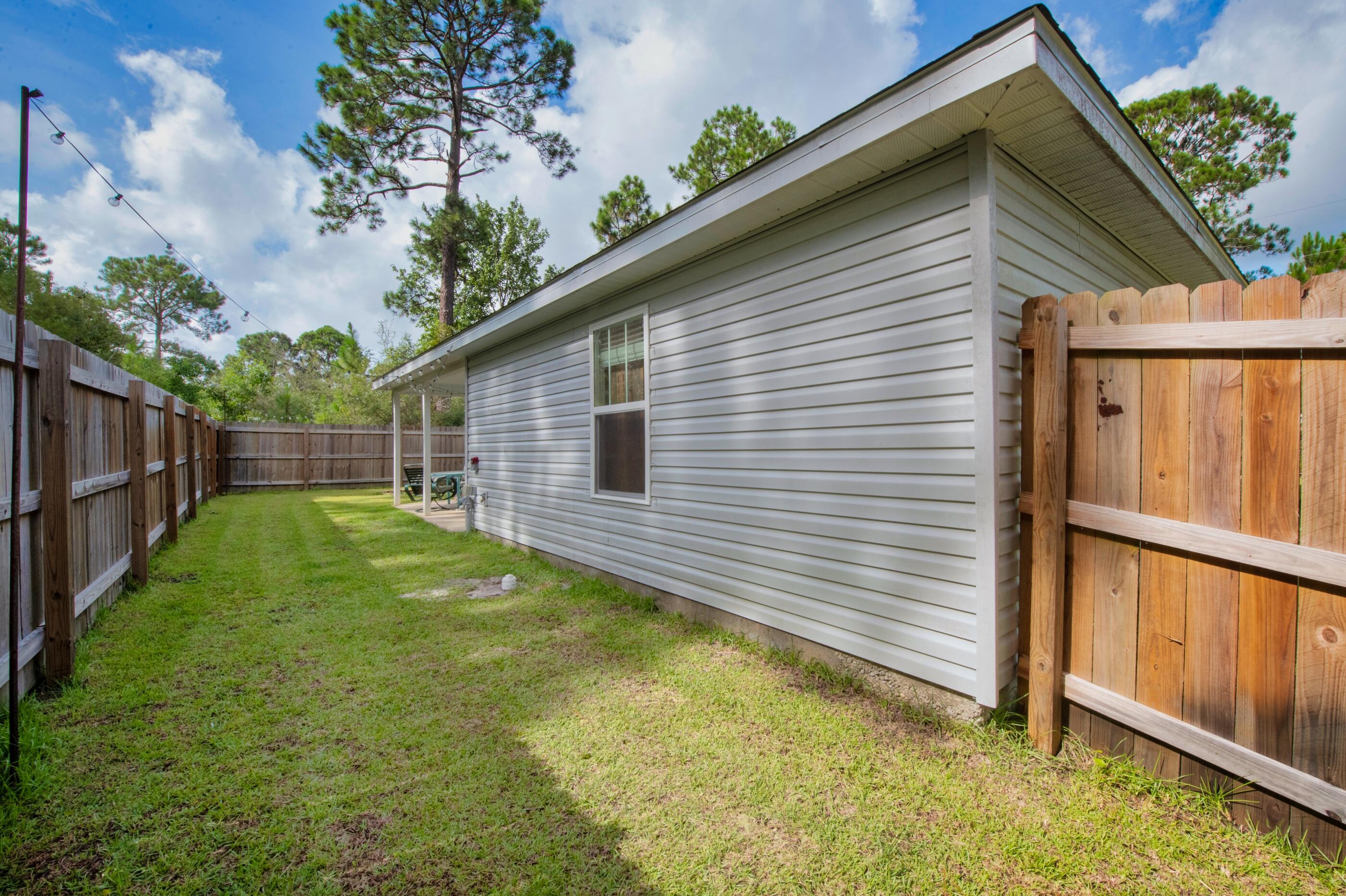 CRESCENT SHORES - Residential